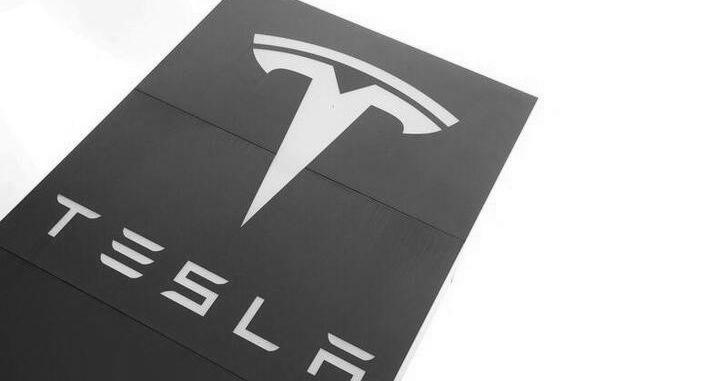 Tesla loses bid to maneuver sexual harassment lawsuit to arbitration